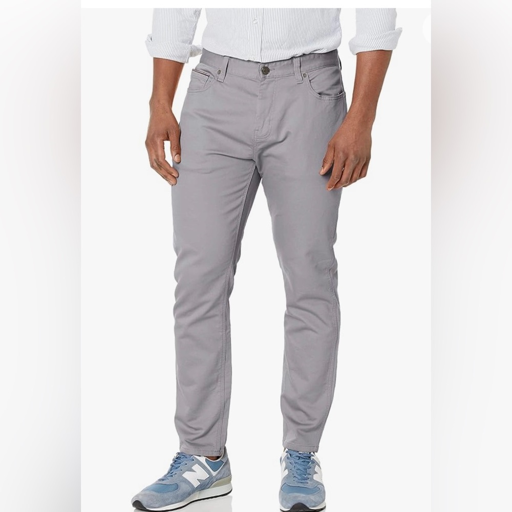 Tommy Hilfiger flat‎ front custom fit comfort, stretch, chino pants, gray color